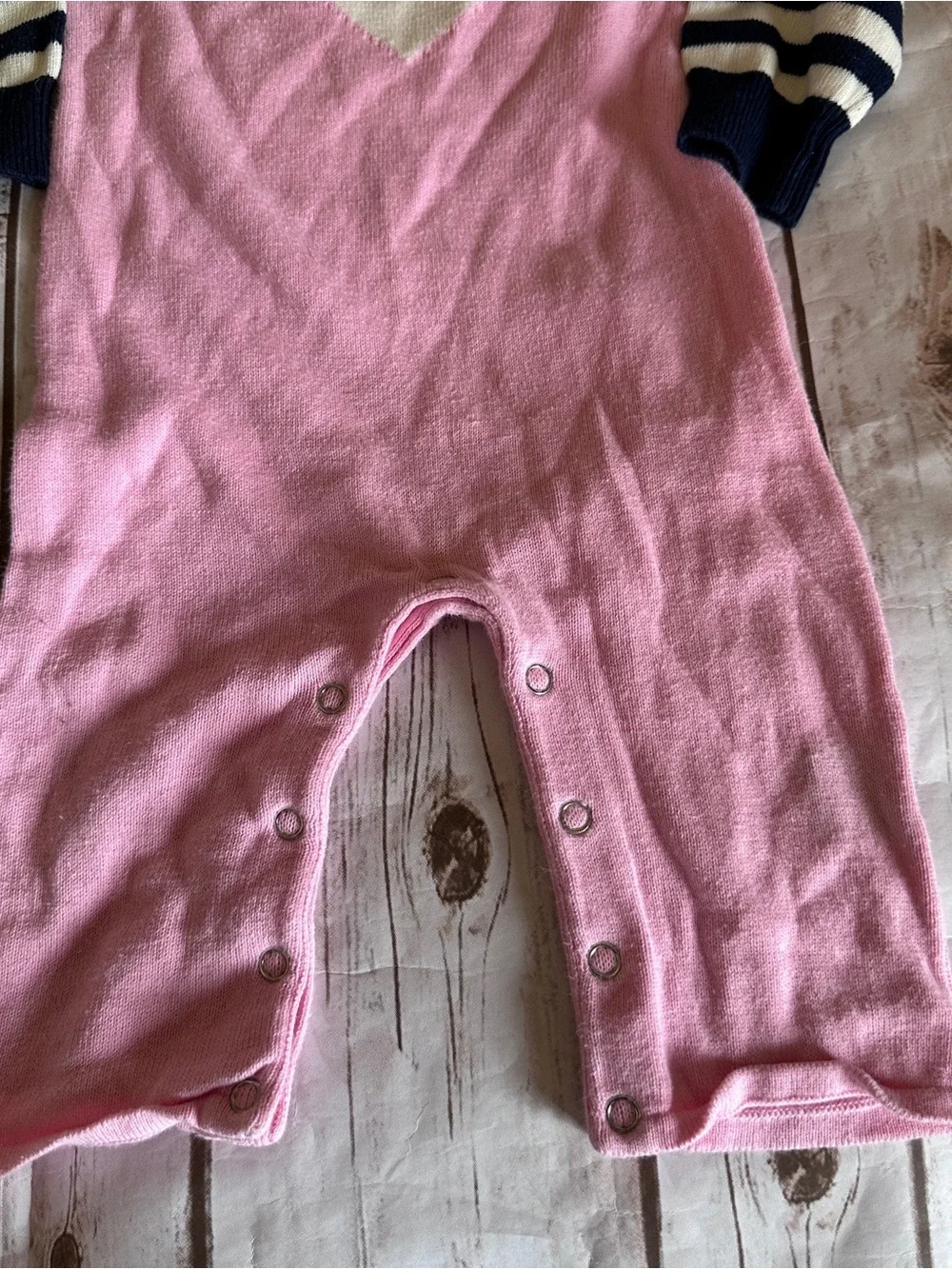 TooByDoo pink heart romper with white heart guc light fuzzies, size 3-6 months